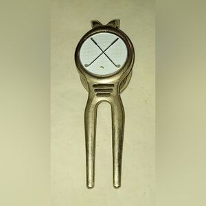 Athletic Works Deluxe Divot Tool